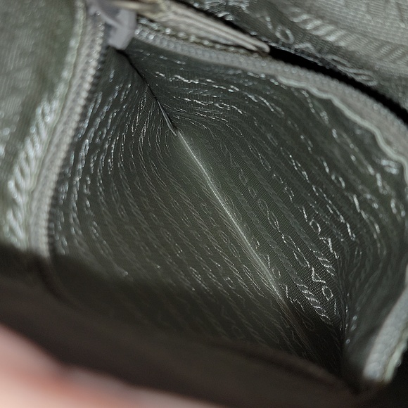 Authentic Prada small crossbody bag with authenticity card - Picture 13 of 14